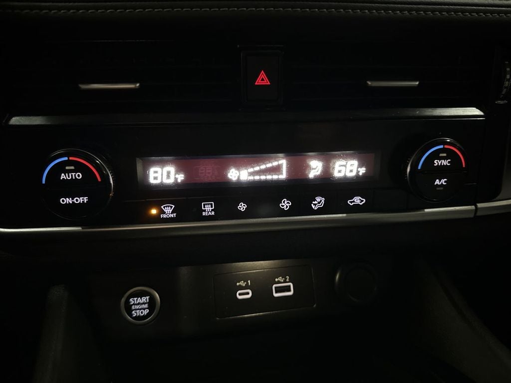 2022 Nissan Rogue SV