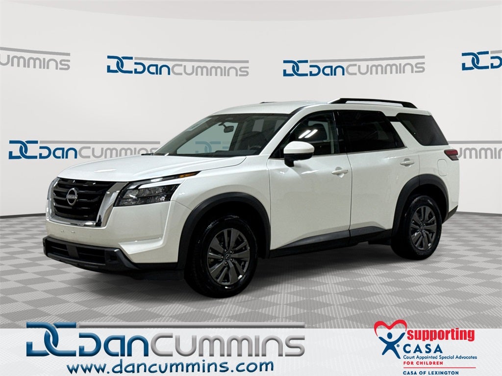 2024 Nissan Pathfinder SV