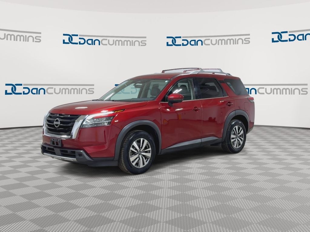 2023 Nissan Pathfinder SL