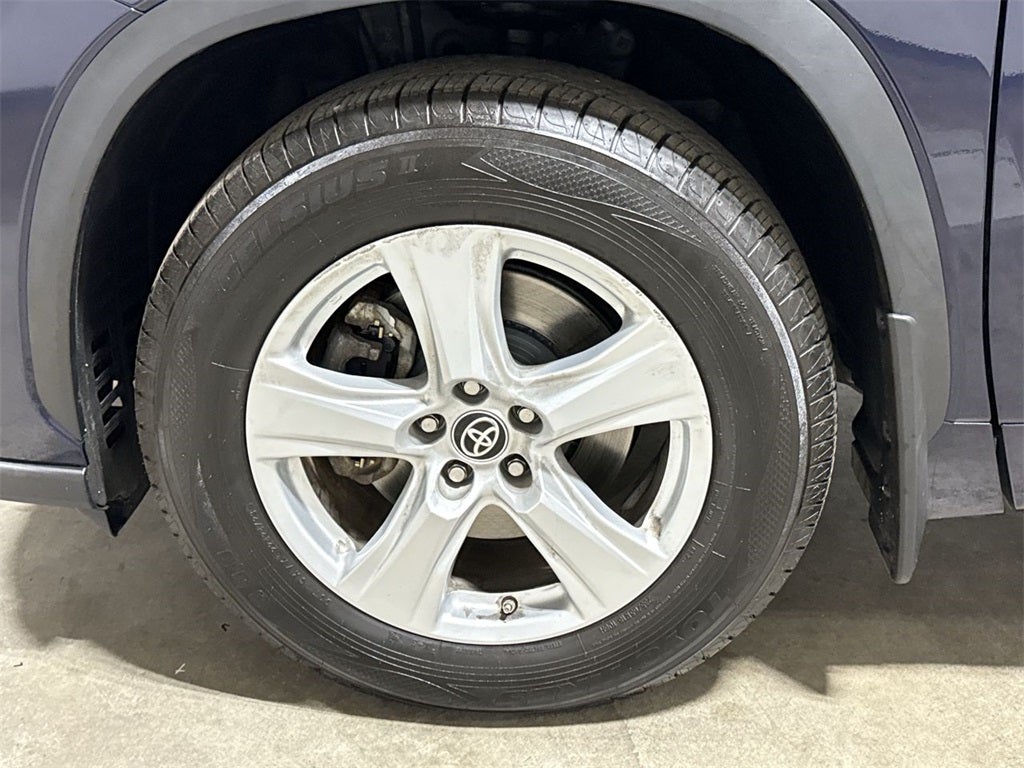 2023 Toyota Highlander Hybrid LE