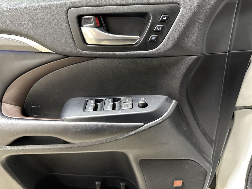 2019 Toyota Highlander Base