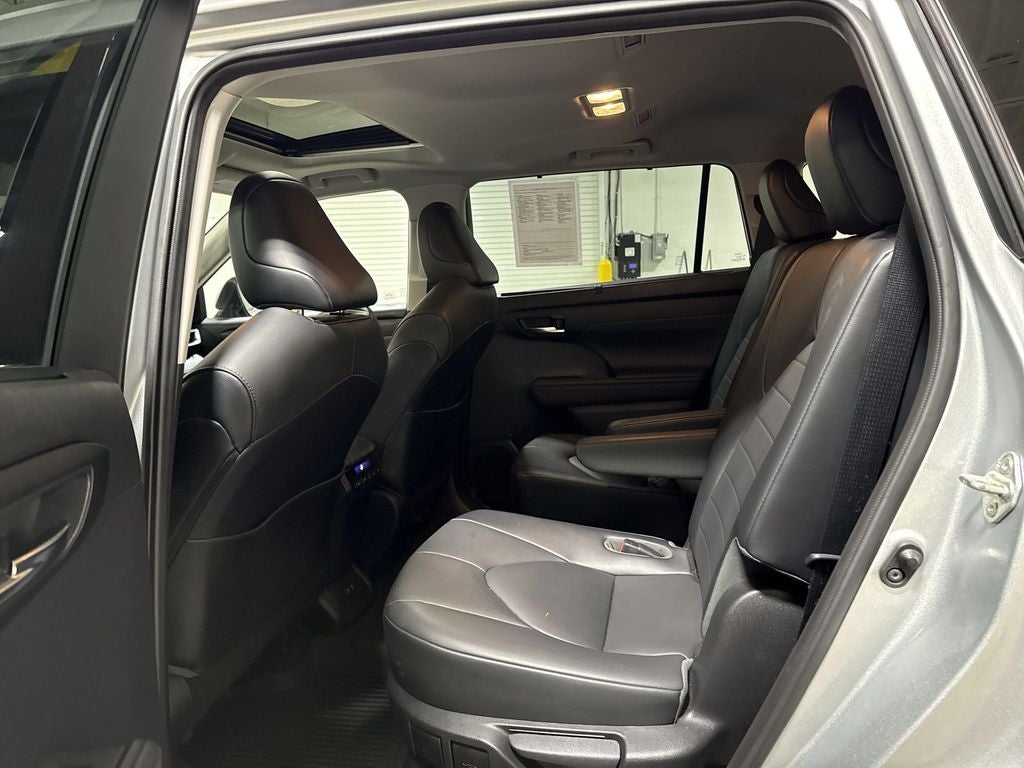 2020 Toyota Highlander Hybrid XLE