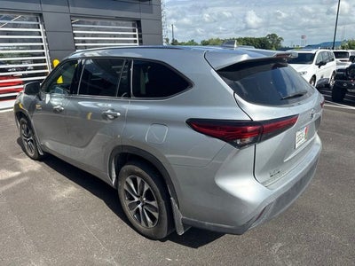 2020 Toyota Highlander Hybrid XLE