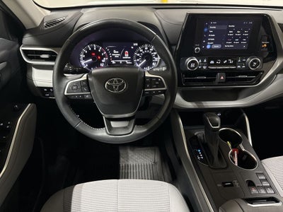 2023 Toyota Highlander LE