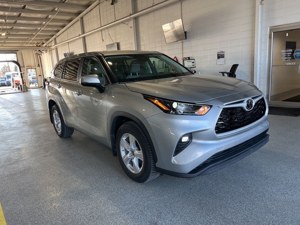2023 Toyota Highlander L