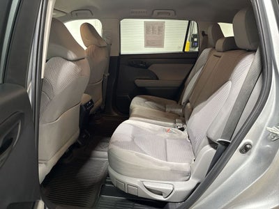 2023 Toyota Highlander LE