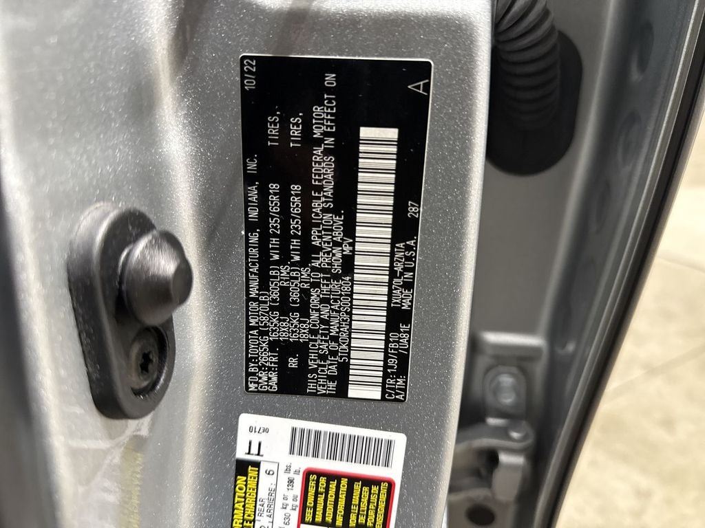 2023 Toyota Highlander LE