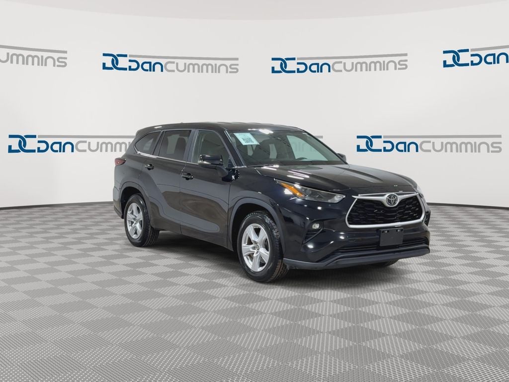 2024 Toyota Highlander LE