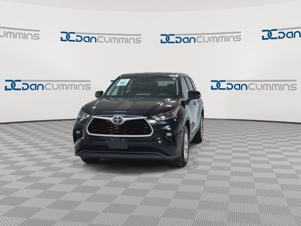 2024 Toyota Highlander LE