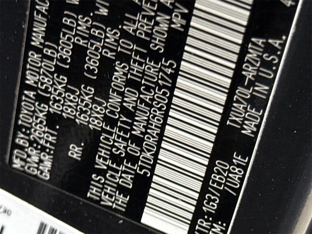 2024 Toyota Highlander LE