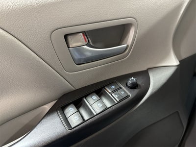 2016 Toyota Sienna L