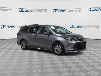2024 Toyota Sienna XLE