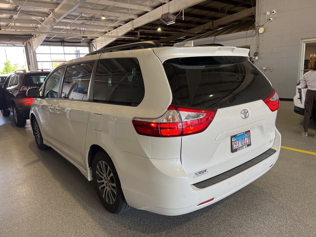 2018 Toyota Sienna XLE