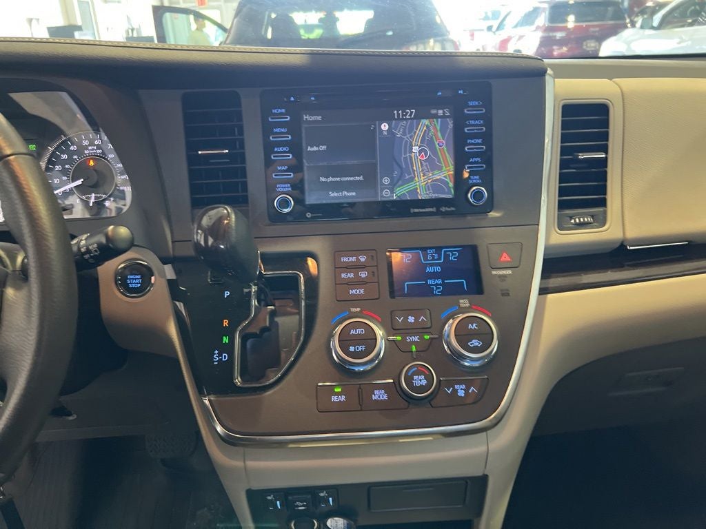 2018 Toyota Sienna XLE