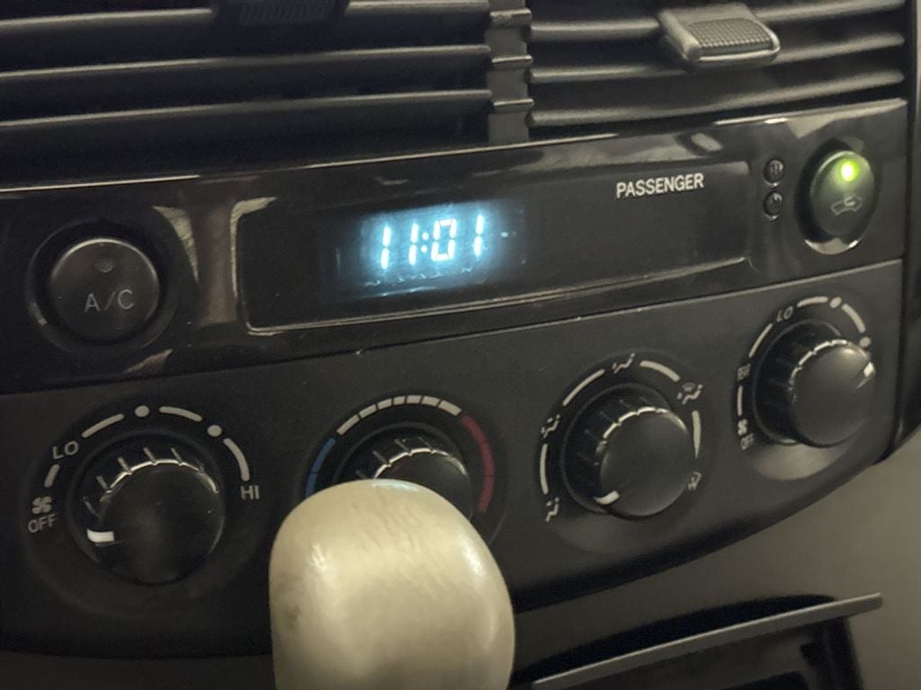 2005 Toyota Sienna LE