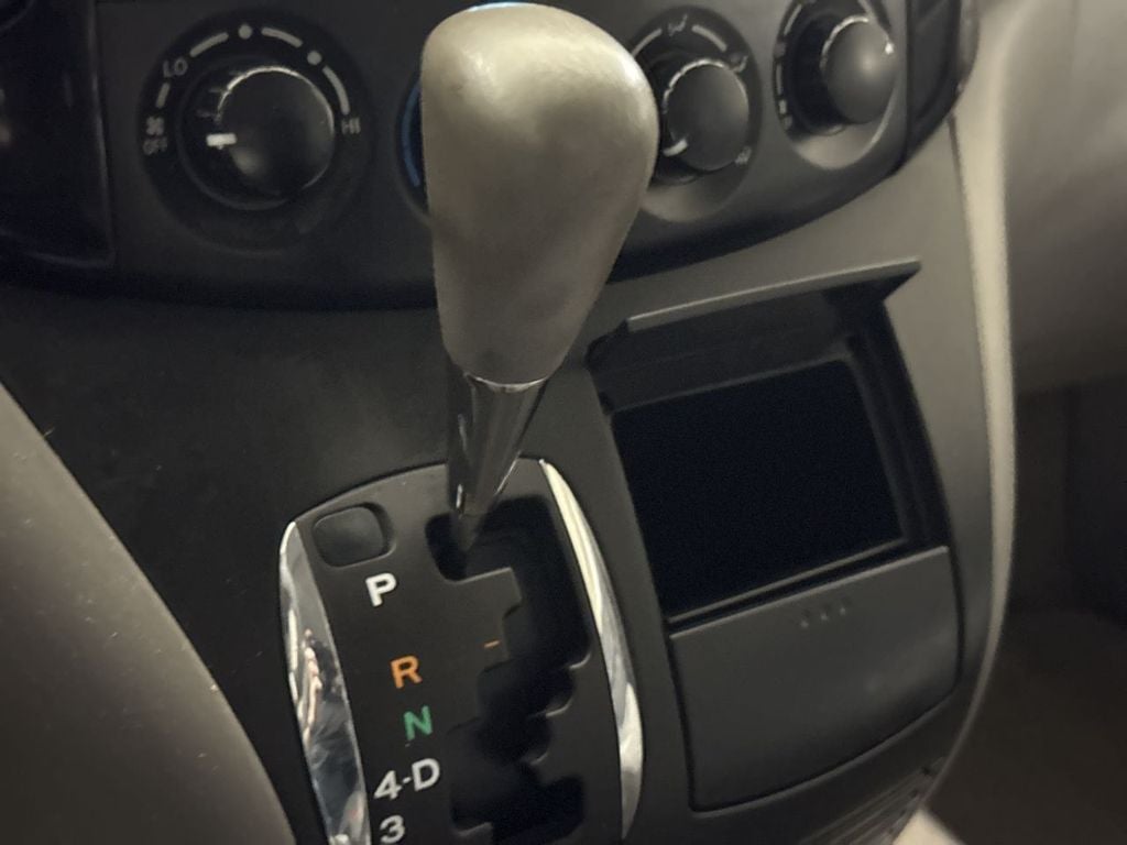 2005 Toyota Sienna LE