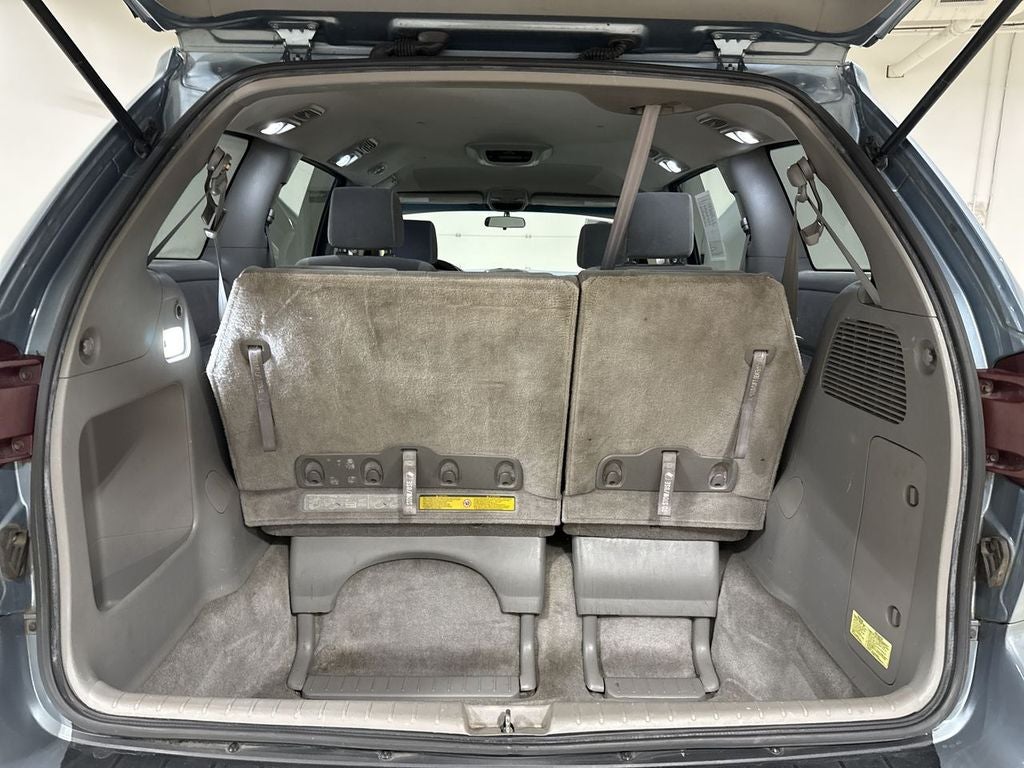 2005 Toyota Sienna LE