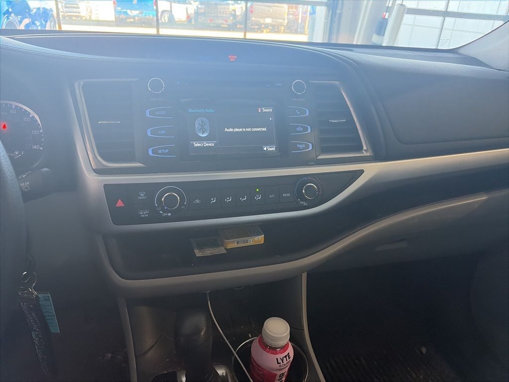 2019 Toyota Highlander LE