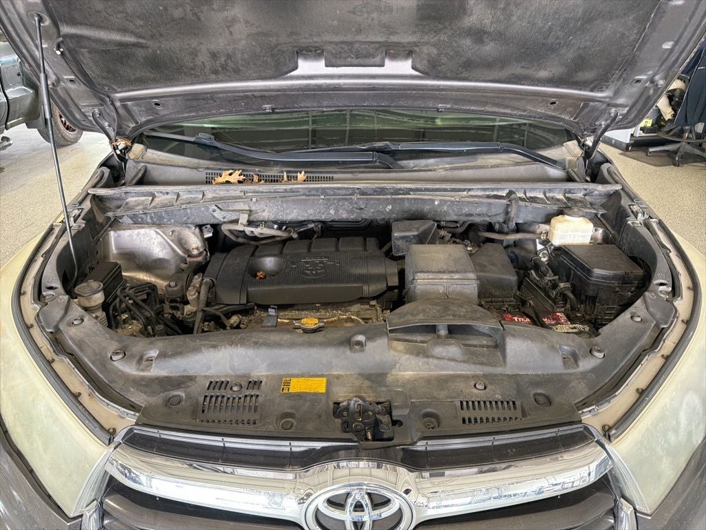 2015 Toyota Highlander LE