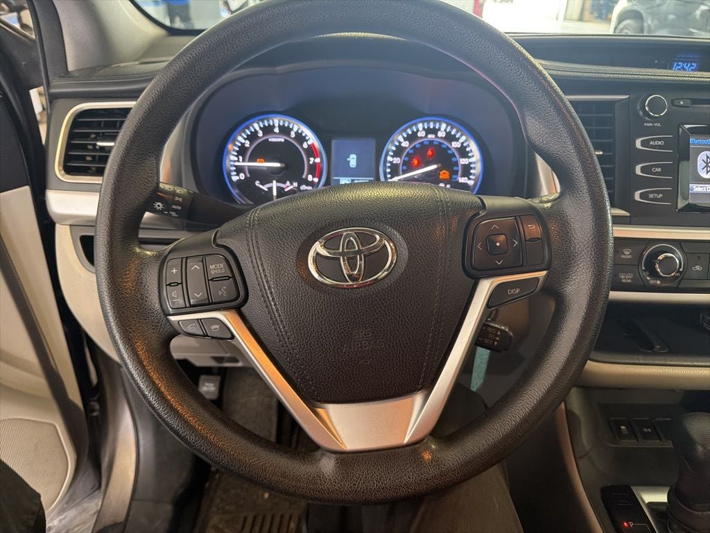 2015 Toyota Highlander LE