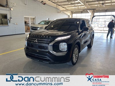 2022 Mitsubishi Outlander ES