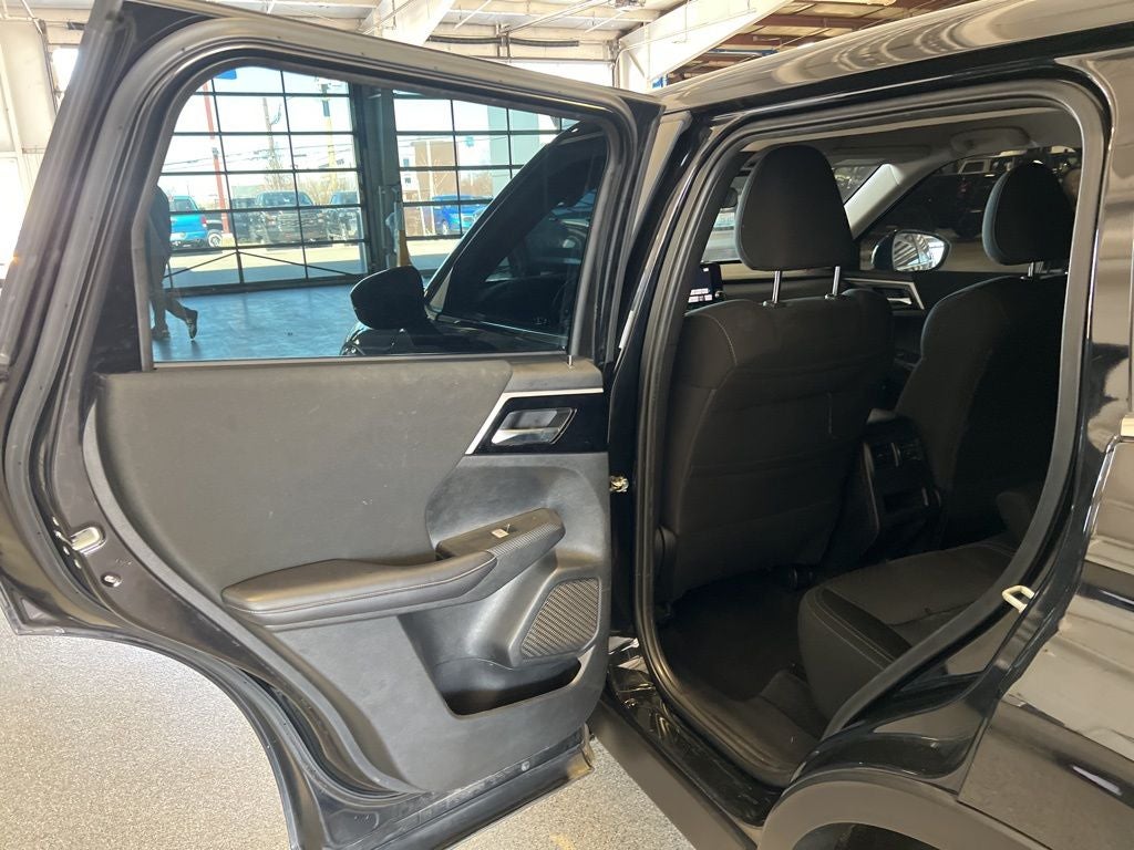 2022 Mitsubishi Outlander ES