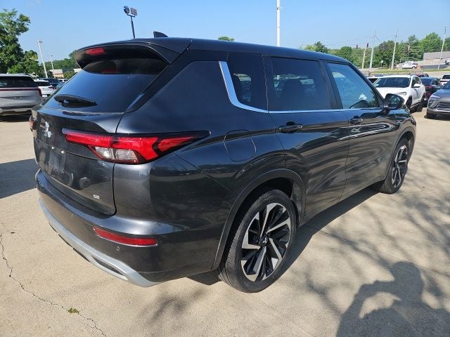 2024 Mitsubishi Outlander SE