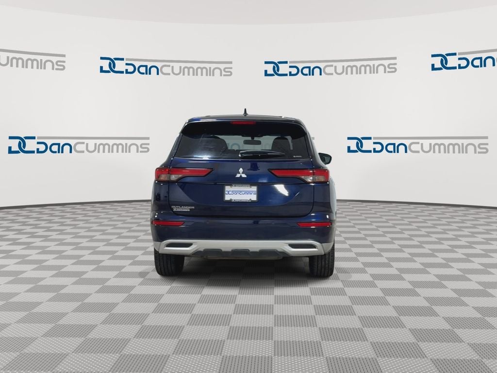 2024 Mitsubishi Outlander SE