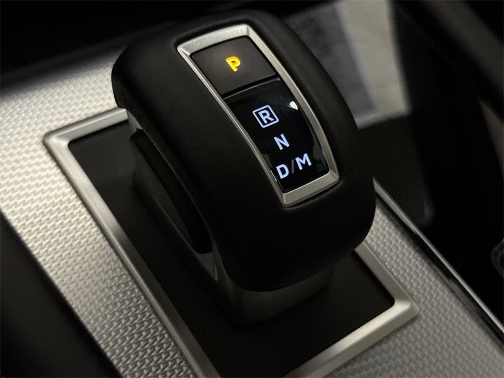 2024 Mitsubishi Outlander Base