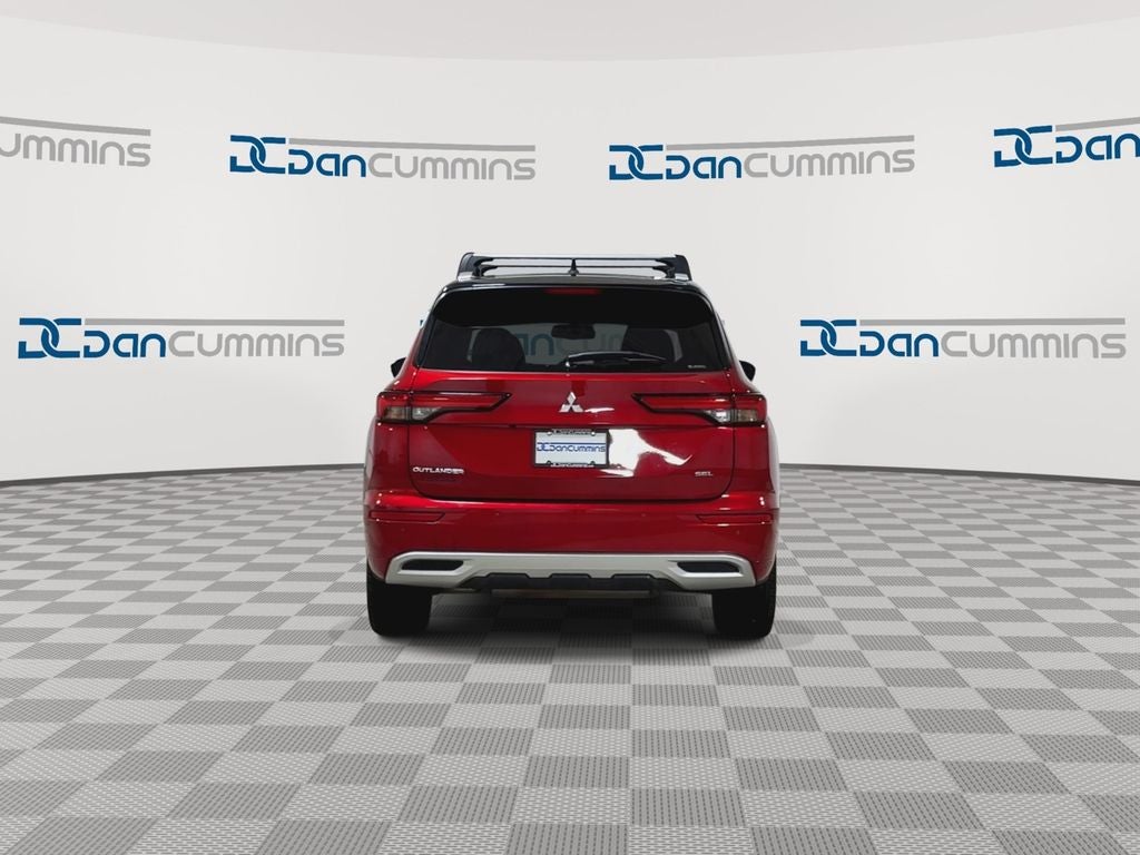 2024 Mitsubishi Outlander Base
