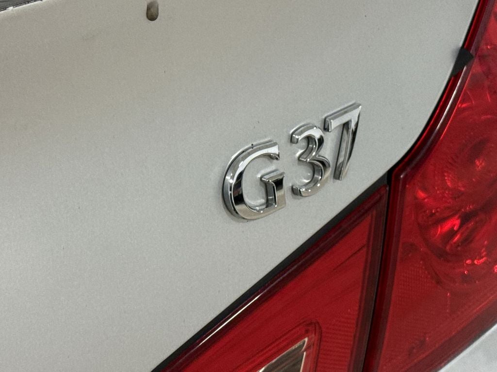 2010 INFINITI G37 Base