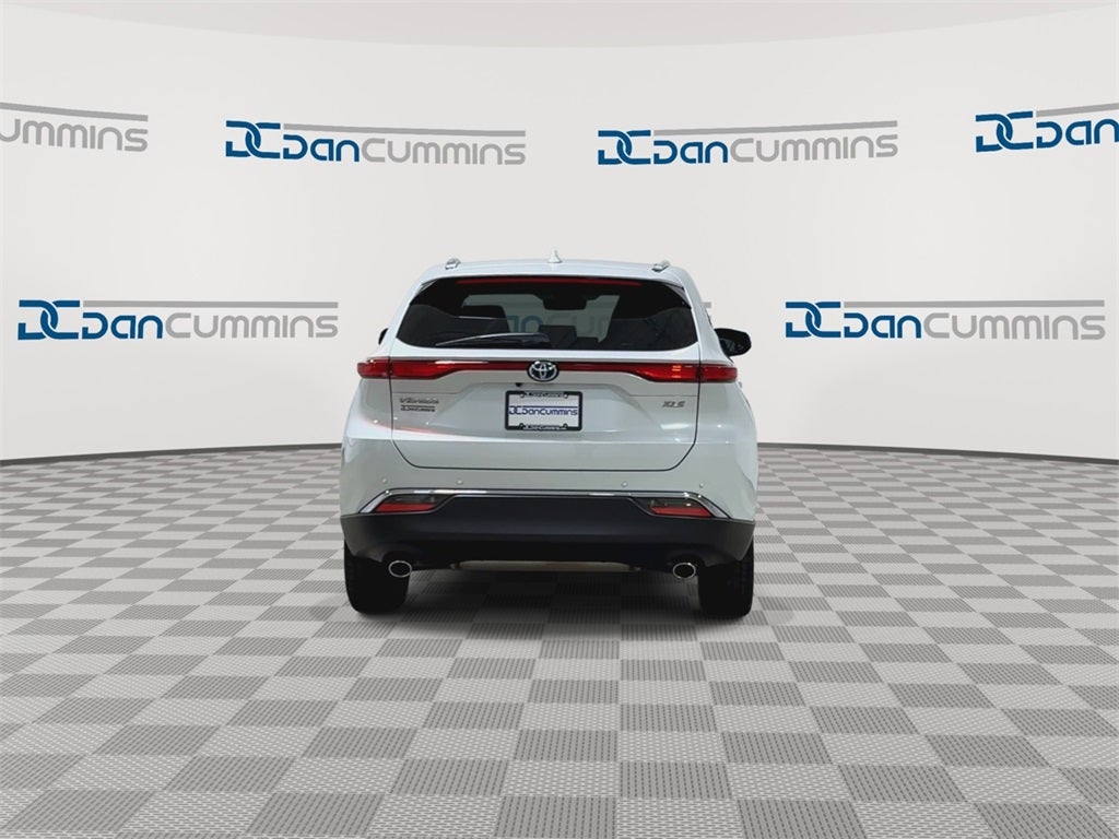 2024 Toyota Venza XLE