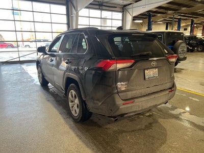 2020 Toyota RAV4 LE