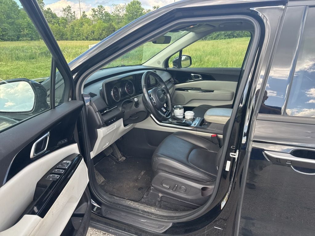 2022 Kia Carnival SX