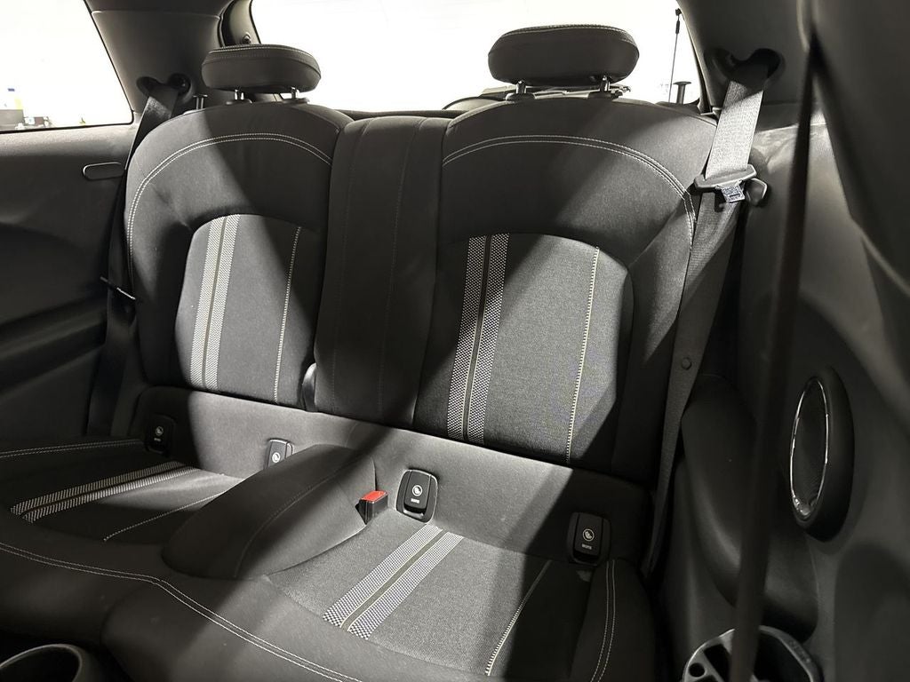 2016 MINI John Cooper Works Base