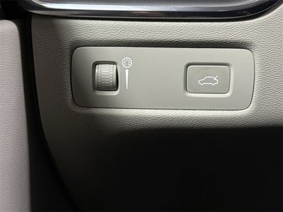 2022 Volvo XC60 B5 Momentum