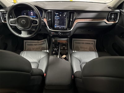 2025 Volvo V60 Cross Country B5 Plus