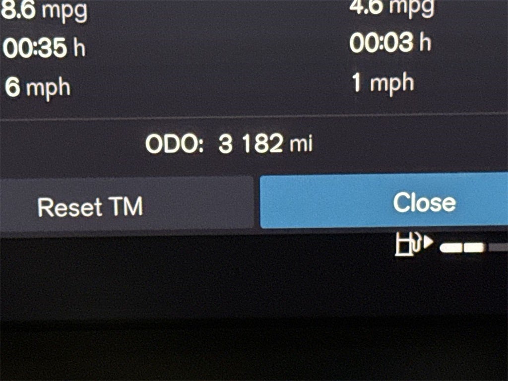 2025 Volvo V60 Cross Country B5 Plus