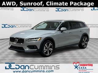 2025 Volvo V60 Cross Country B5 Plus