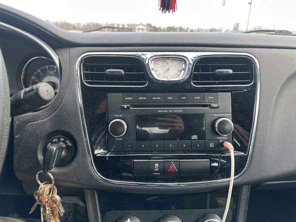 2012 Chrysler 200 LX