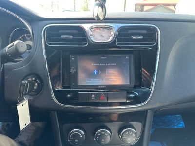 2014 Chrysler 200 Touring