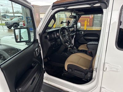 2020 Jeep Wrangler Black and Tan