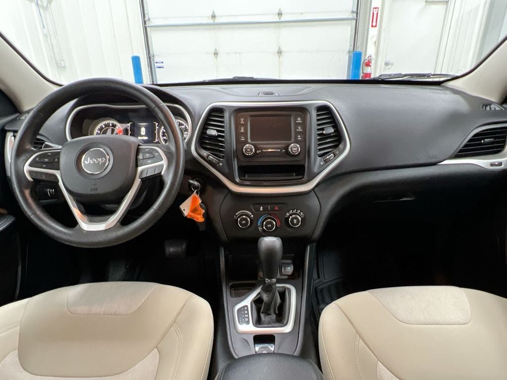 2016 Jeep Cherokee Sport