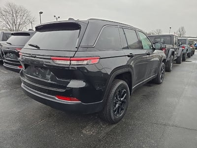2026 Jeep Grand Cherokee Laredo