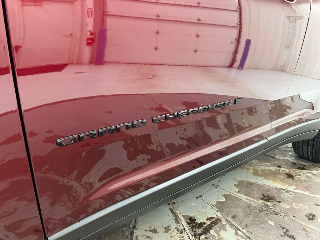 2026 Jeep Grand Cherokee Laredo