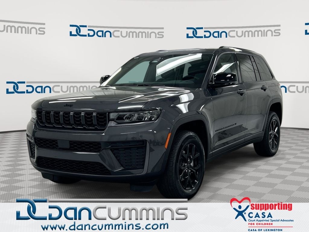 2026 Jeep Grand Cherokee Laredo