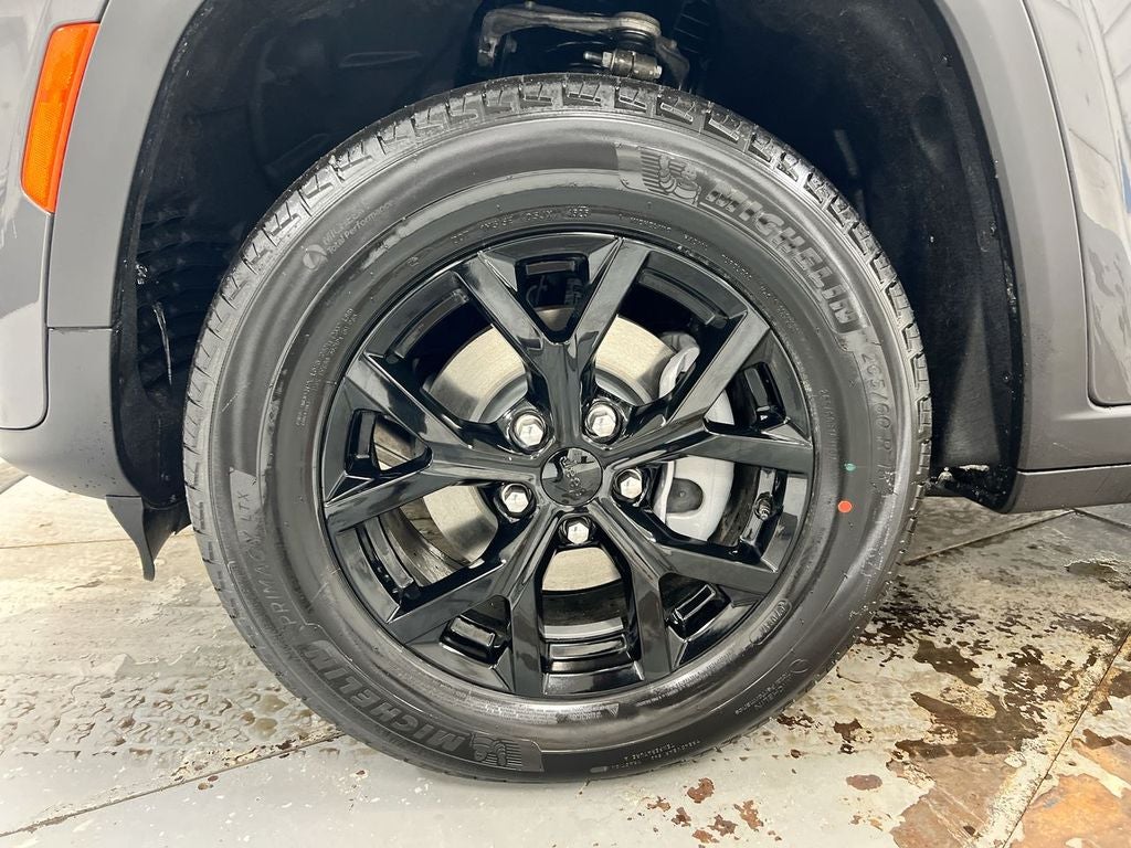 2026 Jeep Grand Cherokee Laredo