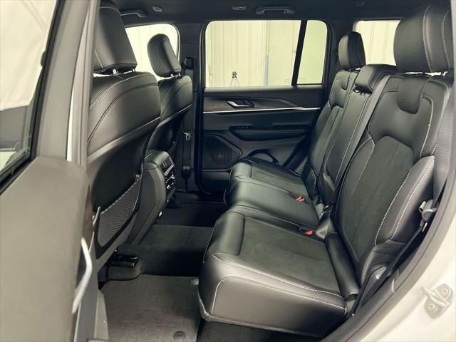 2026 Jeep Grand Cherokee Altitude