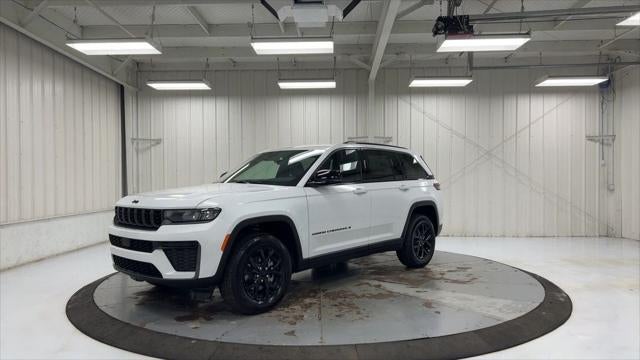 2026 Jeep Grand Cherokee Altitude