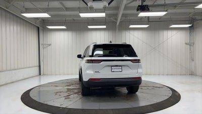 2026 Jeep Grand Cherokee Altitude